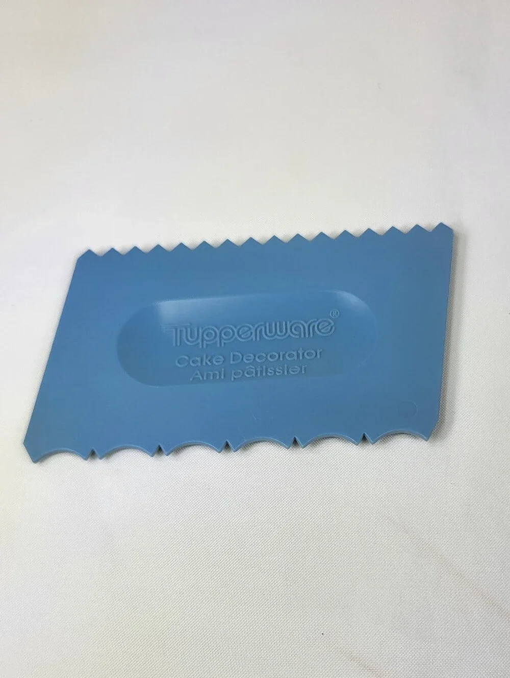 Tupperware #1558-5 Country Blue Cake Decorating Tool Ami Potissier
